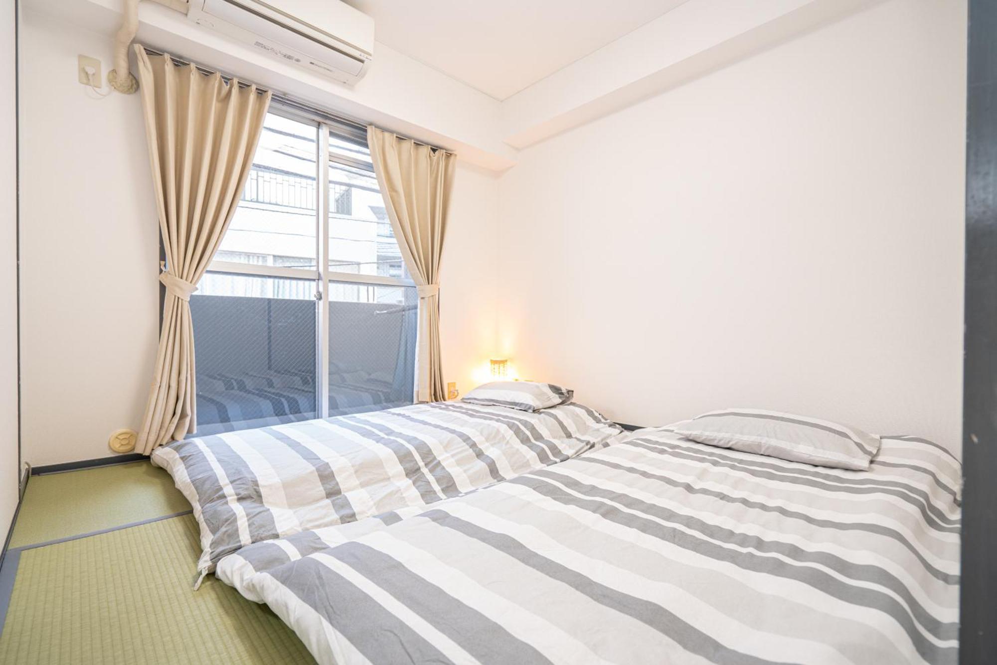 Apartment Two-bedroom, 6-minute Walk To The Yamanote Line