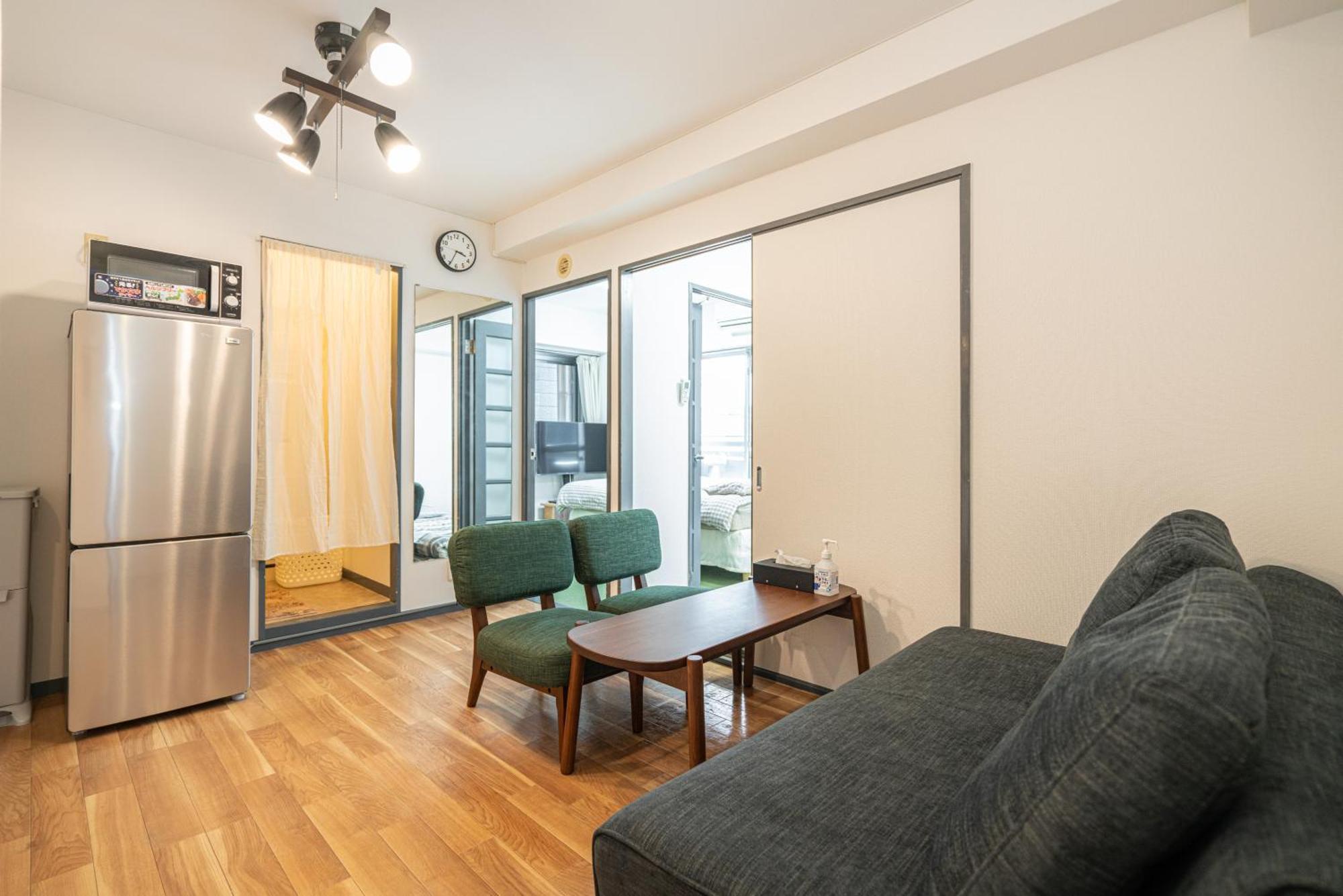 Two-bedroom, 6-minute Walk To The Yamanote Line *