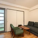 Two-Bedroom, 6-Minute Walk To The Yamanote Line